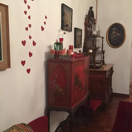 Lalla's Central Апартаменты *